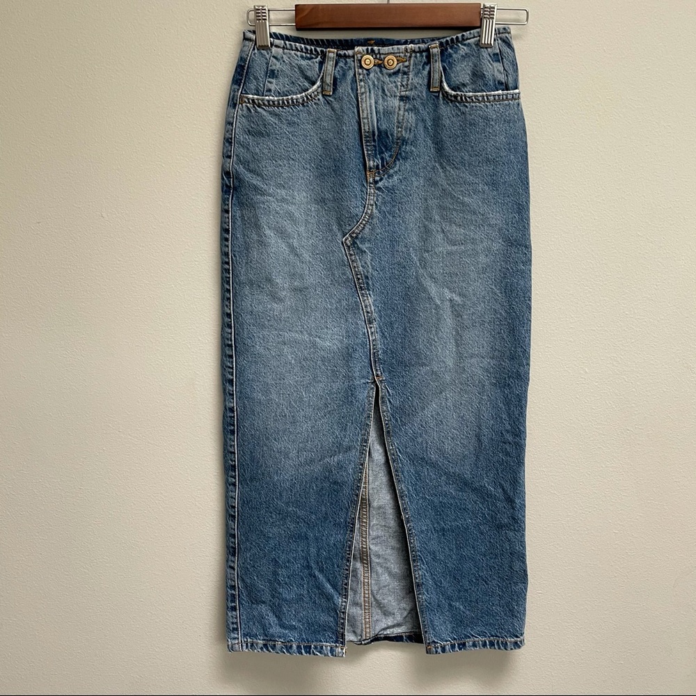 Zara denim midi skirt with pockets split front size xs